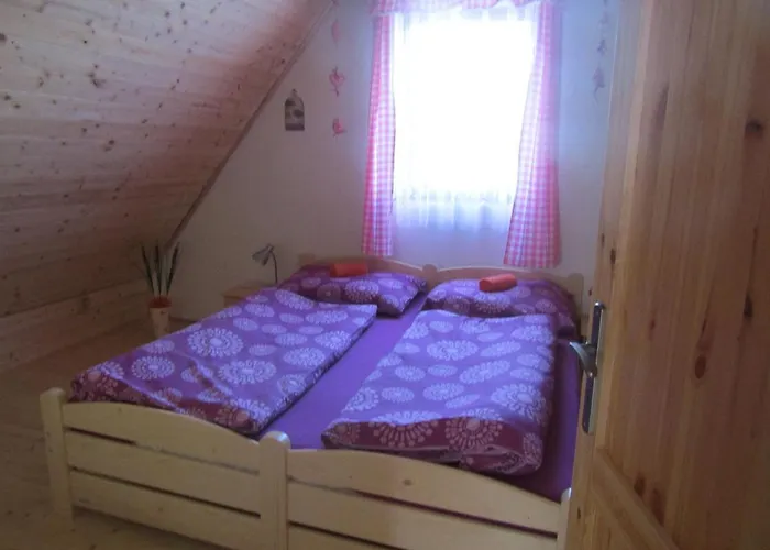 Rekreacni Dum V Brdech Pod Svatou Annou