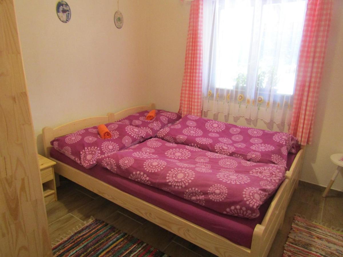 Holiday home Rekreacni Dum V Brdech Pod Svatou Annou Ohrazenice (Pribram)